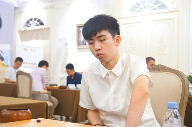 27日围棋赛事 申真谞夺冠 王星昊屠龙韩世冠 井山裕太番棋首胜插图