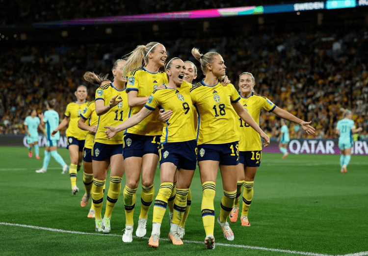 （女足瑞典世界排名）2-0！排名女足世界杯季军战：火药味十足，女足瑞典女足第4次，瑞典获得季军插图