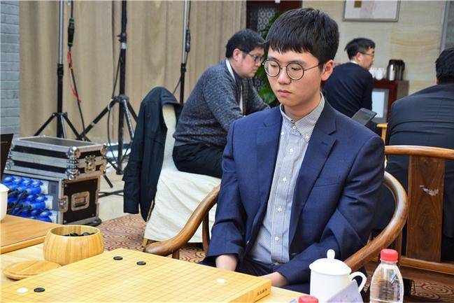 （棋手卞相壹）内外赛场均开花，卞相壹，零封李轩豪后，3:0番棋完胜夺冠！插图