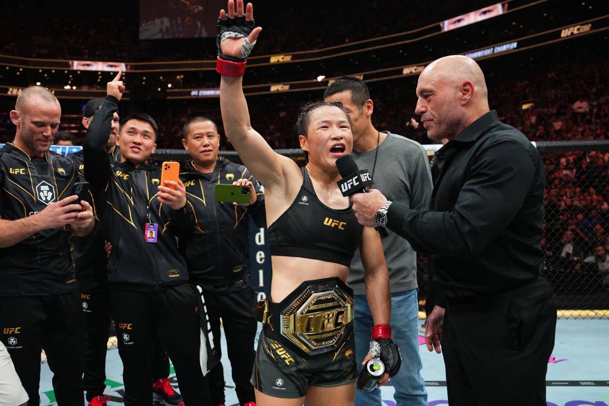 张伟丽成功卫冕UFC女子草量级冠军 赛后坦言碾压式胜利意料之中插图