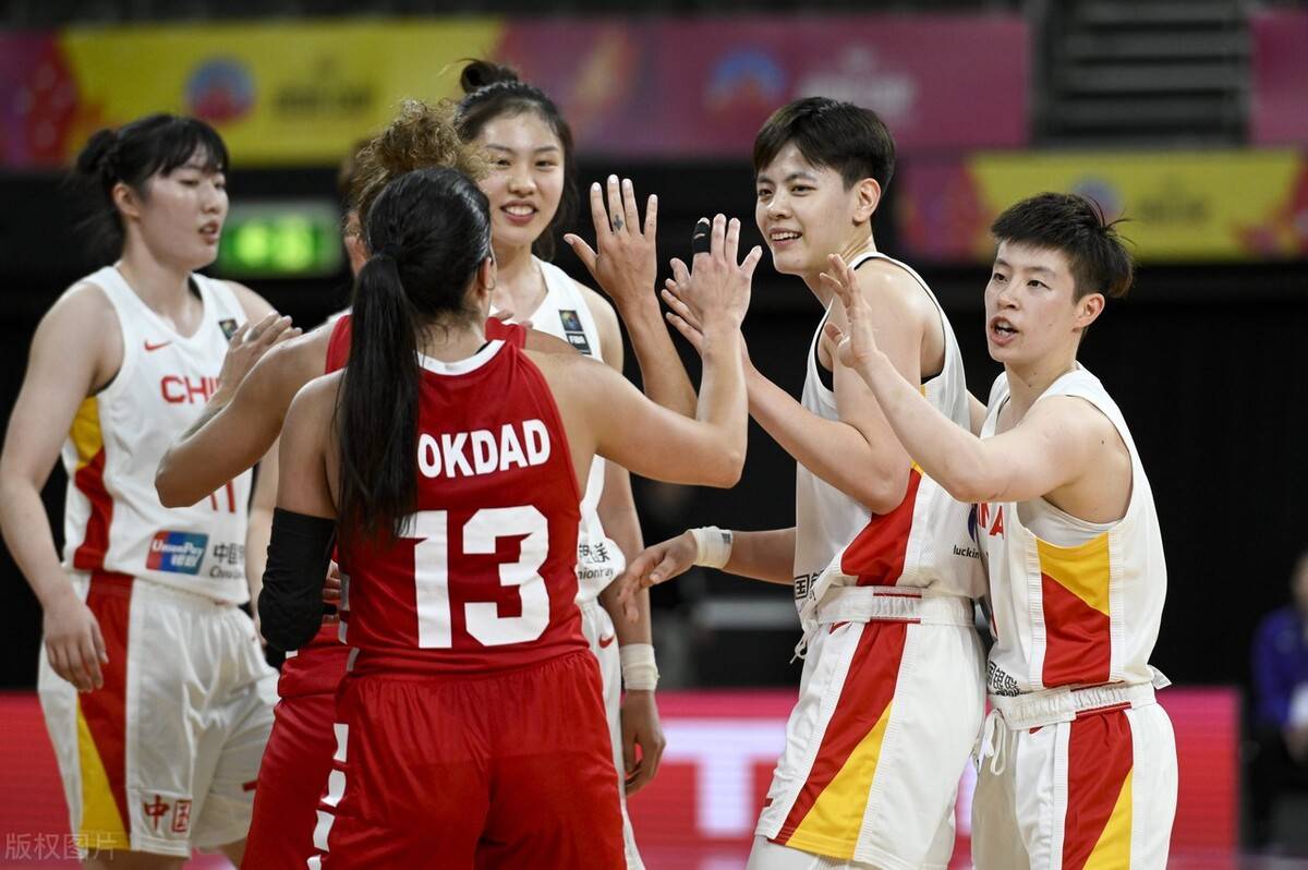 （中国女篮亚运会名单）中国女篮亚运名单公布，1人落选没想到，中国球迷：这才是女篮<strong></strong>教练决定的插图