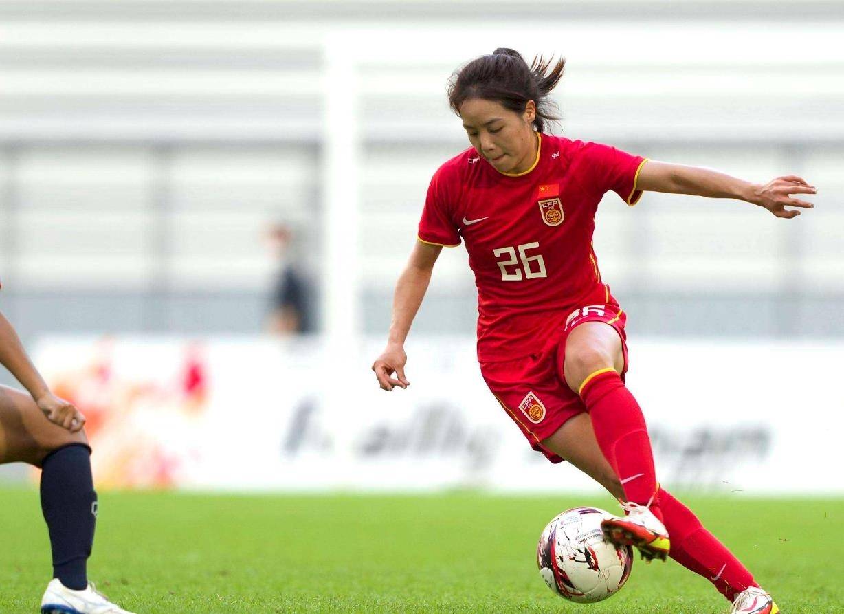 （中国女足世界排名升至第14）家底厚！女足世界排名更新：中国女足仍居世界前15！