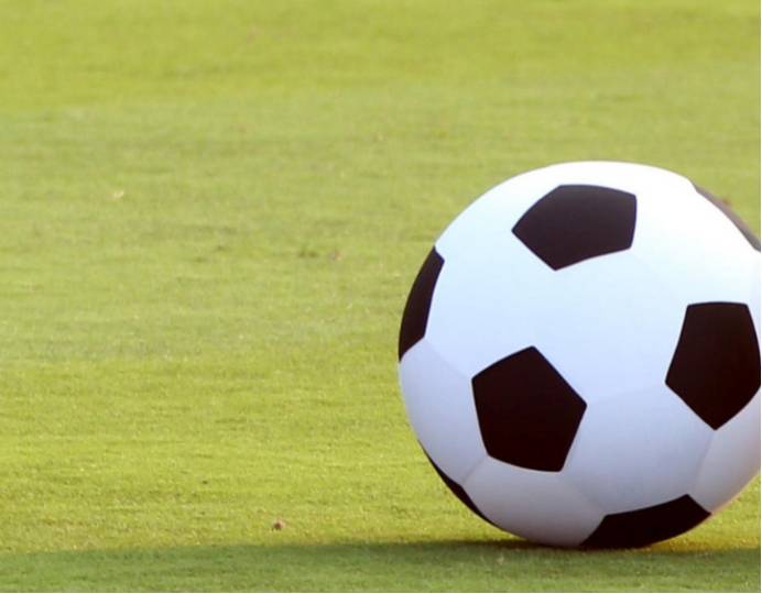 女足世界杯：西班牙前锋埃尔莫索被指控亲吻嘴唇性侵犯足协主席