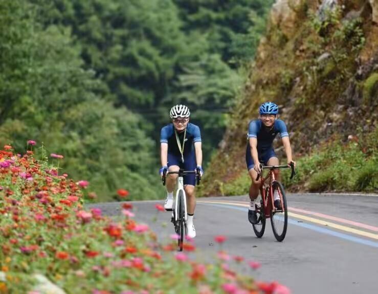 运动曾家山“骑”乐无穷 2023中国·曾家山公路自行车赛开赛插图