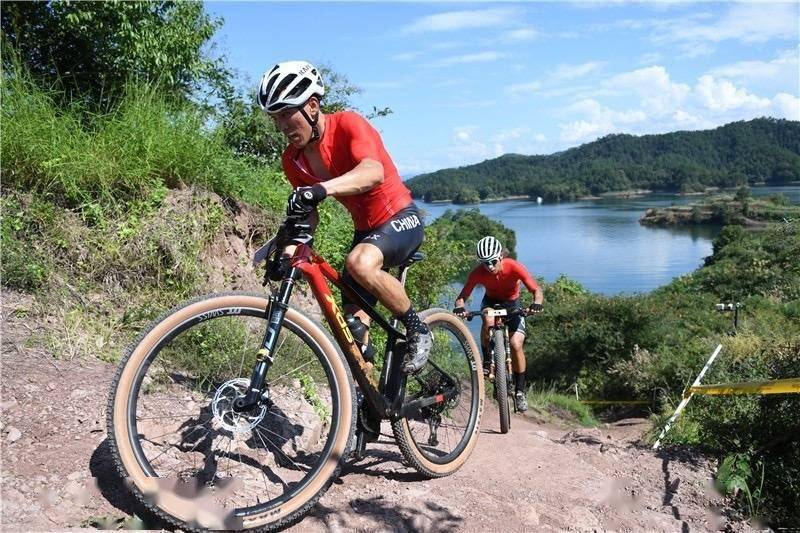 杭州亚运会贵州首金诞生！运动员米久江在山地自行车项目夺冠插图