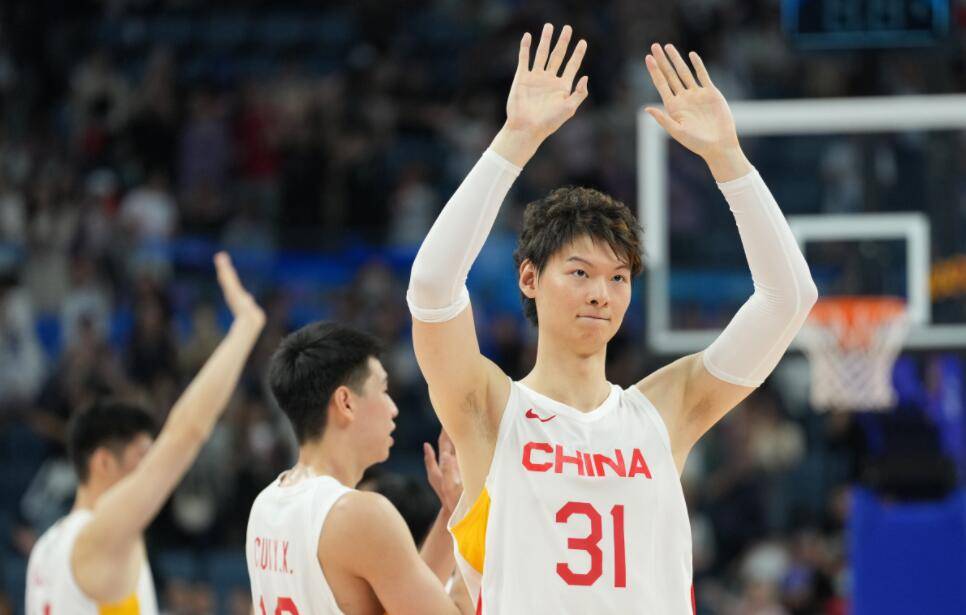 （中国男篮虽败犹荣）中国男篮大胜中国香港原因浮出水面，不是教练，也不是战术插图
